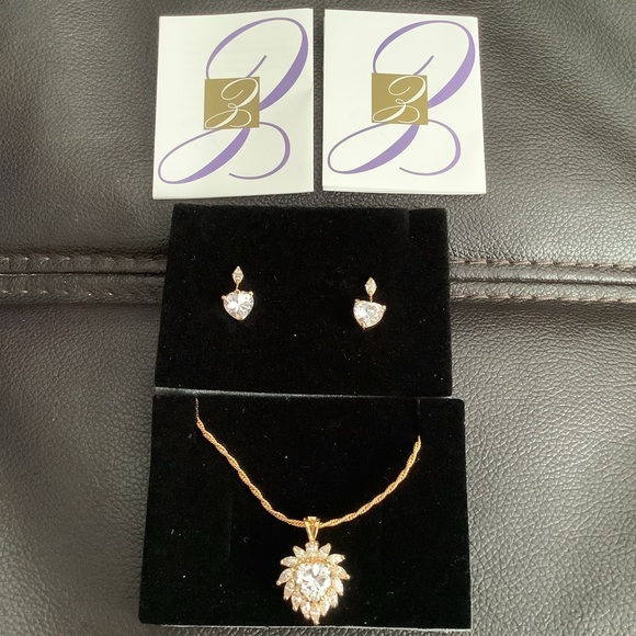 Elizabeth Taylor for Avon heart Radiance genuine CZ necklace & earrings sets.